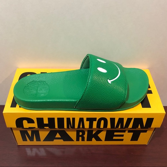 Chinatown Market, Smiley Face Slide, Various Sizes - Picture 6 of 8